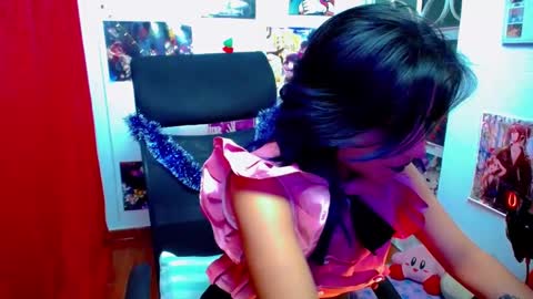 Snapshot of akai_krazna01 chatting on 01.08.25 Akai Kraz online show from 01.08.25