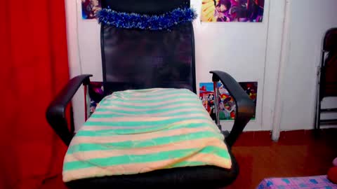 Snapshot of akai_krazna01 chatting on 03.11.25 Akai Kraz online show from 03.11.25