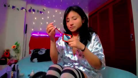 Snapshot of akai_krazna01 chatting on 11.22.25 Akai Kraz online show from 11.22.25