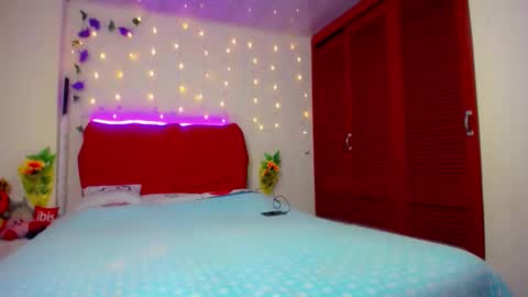 Snapshot of akai_krazna01 chatting on 12.18.25 Akai Kraz online show from 12.18.25