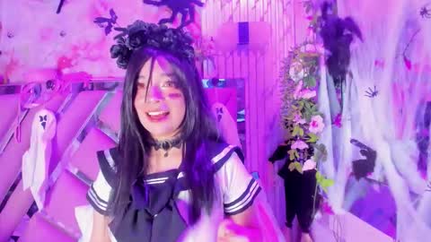 Snapshot of akane_hikari_ chatting on 11.21.25 akane hikari online show from 11.21.25