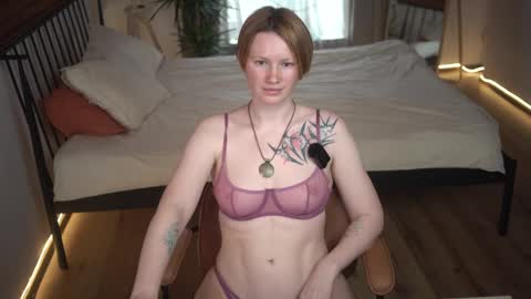 Snapshot of akaneiro_demon chatting on 03.10.25 Akaneiro online show from 03.10.25