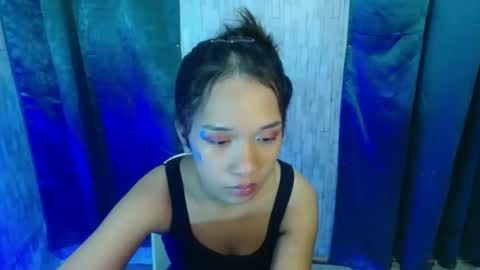 Snapshot of akari_yui chatting on 04.20.26 REA online show from 04.20.26