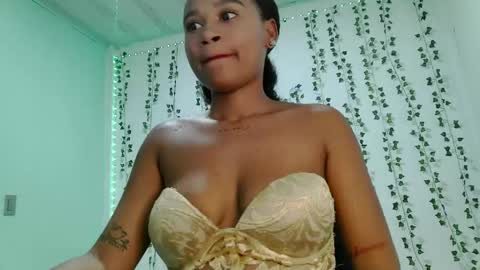 akemy_saunderz online show from 05.29.26