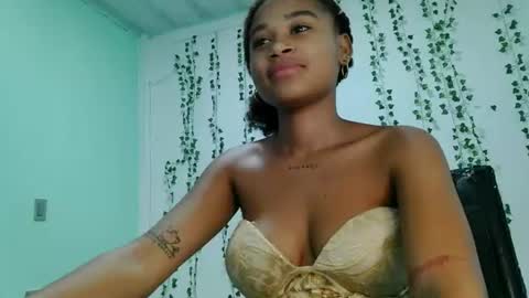 akemy_saunderz online show from 07.29.26