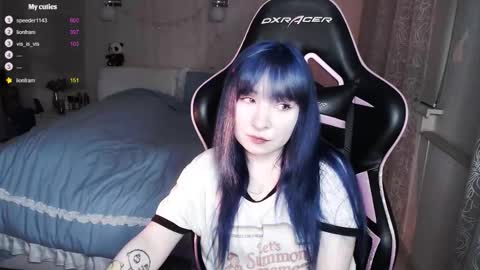 Snapshot of akirahartyx chatting on 09.29.25 akirahartyx online show from 09.29.25