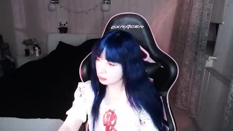 Snapshot of akirahartyx chatting on 11.30.25 akirahartyx online show from 11.30.25