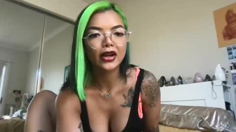 Snapshot of akirazayy chatting on 12.03.25 Akira Zay online show from 12.03.25