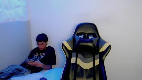 Snapshot of akyra_latin chatting on 02.17.26 Akyra latin online show from 02.17.26