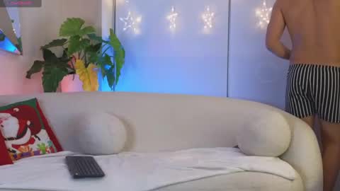 Snapshot of al_miko chatting on 12.28.24 Al Fox Miko Fortuni online show from 12.28.24