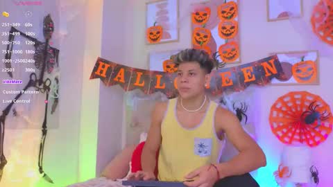 Snapshot of al_miko chatting on 10.27.25 Al Fox Miko Fortuni online show from 10.27.25