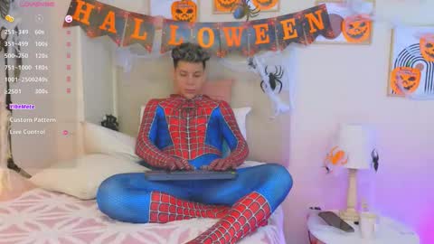 Snapshot of al_miko chatting on 10.29.25 Al Fox Miko Fortuni online show from 10.29.25