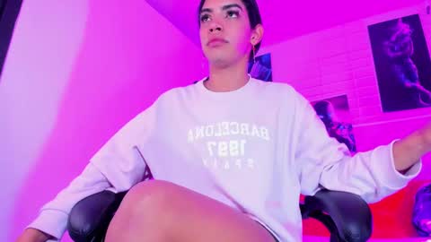 Alahia Rodriguez online show from 01.05.25