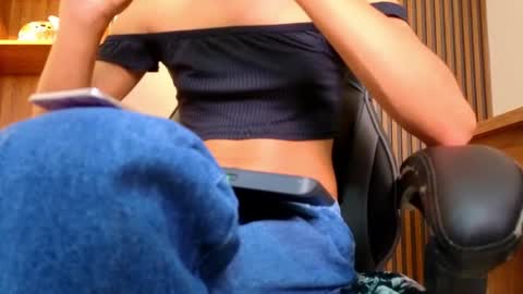 Alahia Rodriguez online show from 04.21.26