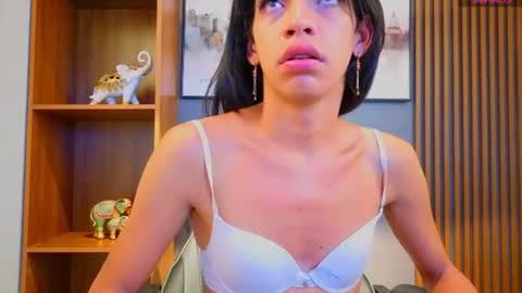 Alahia Rodriguez online show from 07.10.26