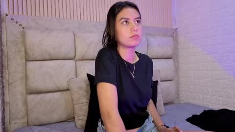 Snapshot of alahiasweet1 chatting on 04.11.26 alahiasweet1 online show from 04.11.26