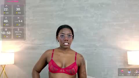 Snapshot of alaia_colins chatting on 07.12.26 alaia_colins online show from 07.12.26