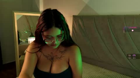 alaiaaddict online show from 04.30.26