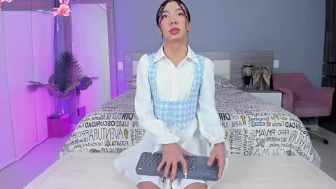 alaiaguerra online show from 10.27.25