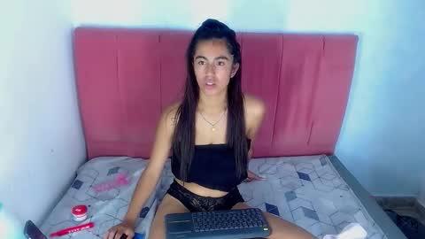 alaikaforerocm101 online show from 03.17.26