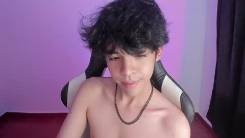 Snapshot of alan18n chatting on 12.21.24 alan18n online show from 12.21.24