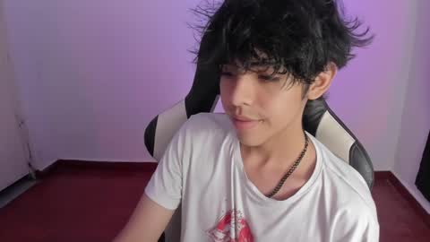 Snapshot of alan18n chatting on 01.12.25 alan18n online show from 01.12.25