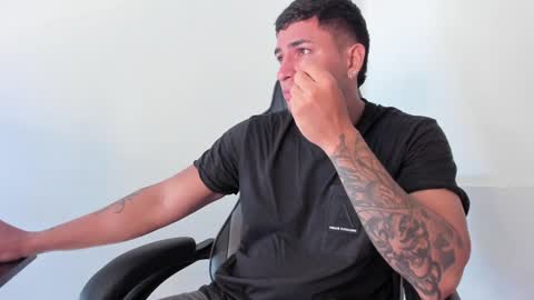 Snapshot of alan_muscle chatting on 01.15.25 Alan online show from 01.15.25