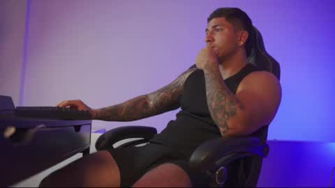 Snapshot of alan_muscle chatting on 02.24.26 Alan online show from 02.24.26