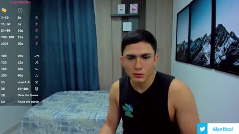 Snapshot of alan_nd_kevin chatting on 03.08.25 Alan  Kevin can we reach 100 thumbs up please guys  online show from 03.08.25