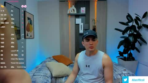 Alan  Kevin can we reach 100 thumbs up please guys  online show from 04.22.26