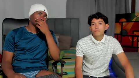 Alan and Criss - WE JUST FRIENDS WITH BENEFITS BOTH VERS online show from 04.23.26