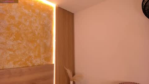 alana_2916 online show from 11.06.25