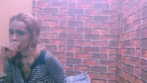 Snapshot of alana_del_ray chatting on 04.06.26 alana_del_ray online show from 04.06.26