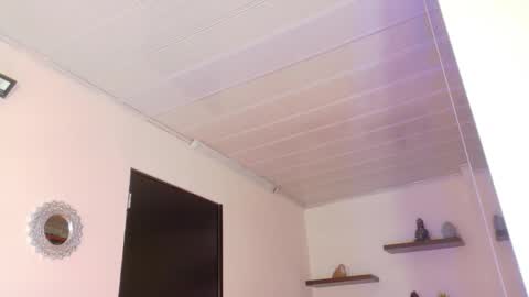 Maeve  online show from 12.18.25