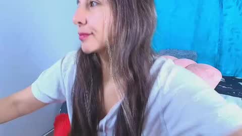 alana_pink95 online show from 05.09.26