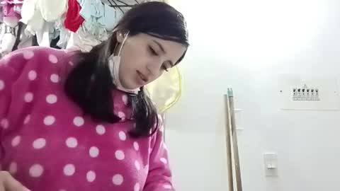 Snapshot of alana_stark chatting on 03.04.25 isabella online show from 03.04.25