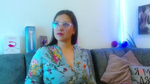Snapshot of alana_steel_1 chatting on 03.27.26 Alana online show from 03.27.26