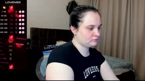 Snapshot of alanabrox chatting on 10.15.25 Julia online show from 10.15.25