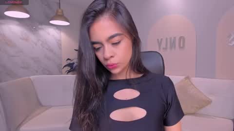 Alana online show from 10.28.25