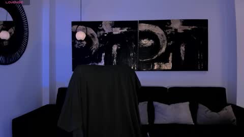 Alana online show from 11.17.25