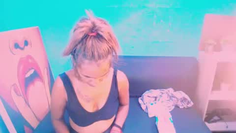 alanadelray online show from 02.06.25