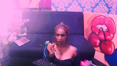 alanadelray online show from 02.27.25