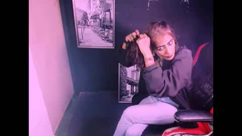 alanadelray online show from 12.03.25