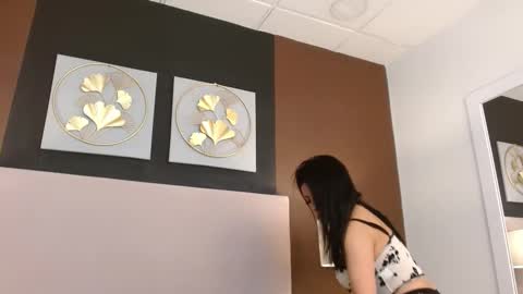 alana online show from 10.26.25