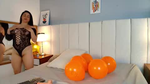 Snapshot of alanawestt chatting on 10.16.25 alanawestt online show from 10.16.25