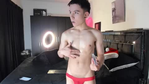 Snapshot of alanblack1 chatting on 12.02.25 alanblack1 online show from 12.02.25