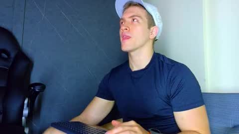 Alan Ferrer online show from 03.17.26