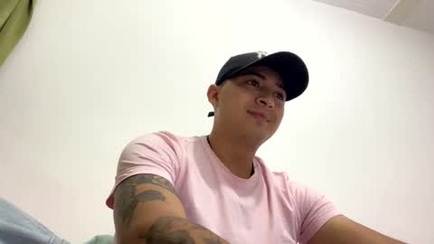 Snapshot of alanj998 chatting on 10.19.25 alanj998 online show from 10.19.25