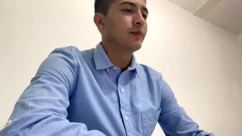 Snapshot of alanj998 chatting on 11.12.25 alanj998 online show from 11.12.25