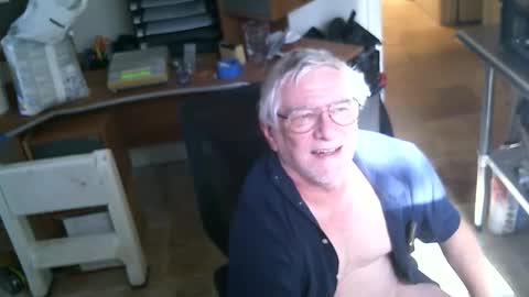 Alanlee10allen online show from 11.13.25